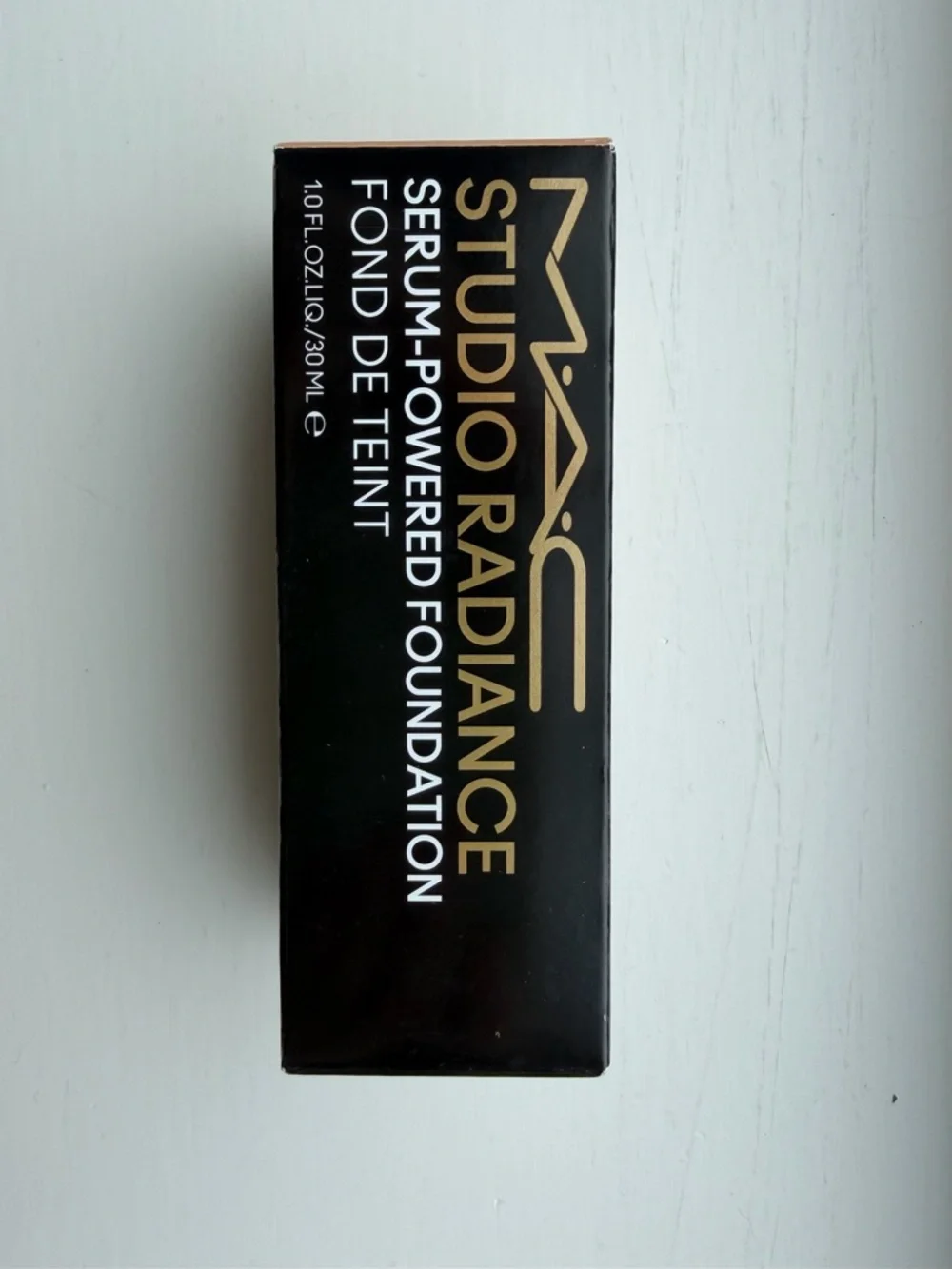 NWT MAC Studio Radiance Serum-Powered Foundation in NW15
